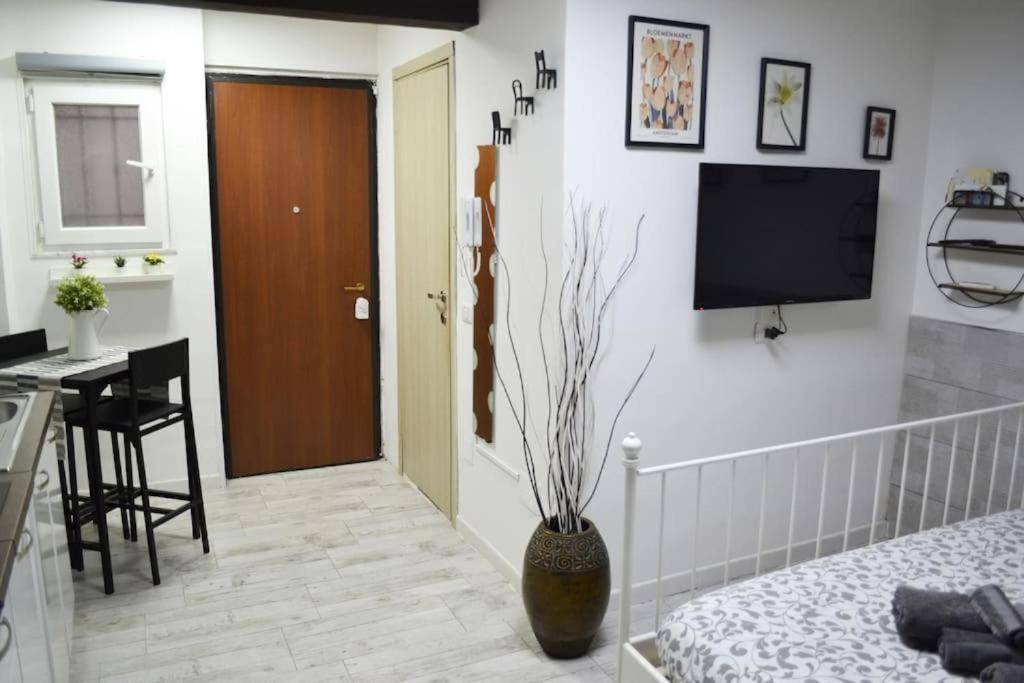 Casa Mya - Studio Flat Neapol Zewnętrze zdjęcie