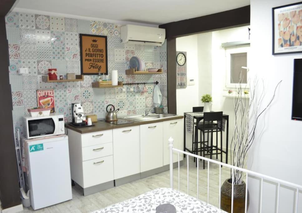 Casa Mya - Studio Flat Neapol Zewnętrze zdjęcie