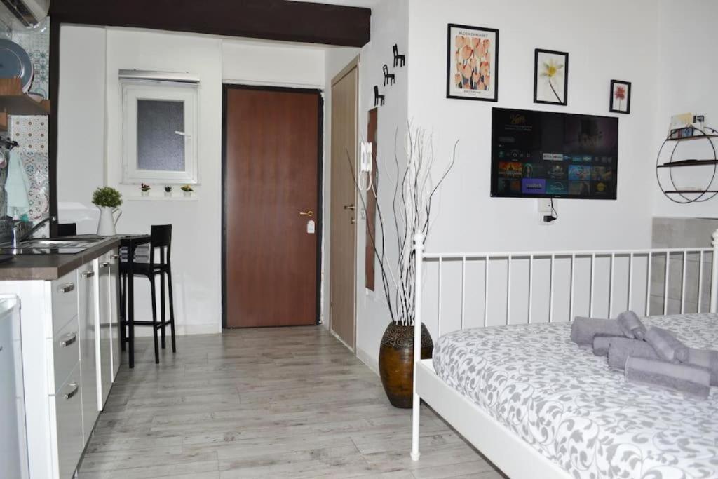 Casa Mya - Studio Flat Neapol Zewnętrze zdjęcie